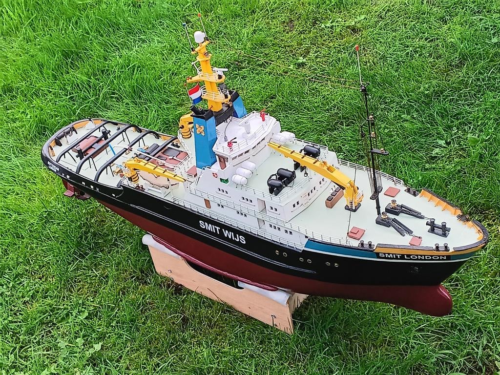 Prachtig als nieuw Smit London sleepboot, rc varend, Ophalen, Zo goed als nieuw