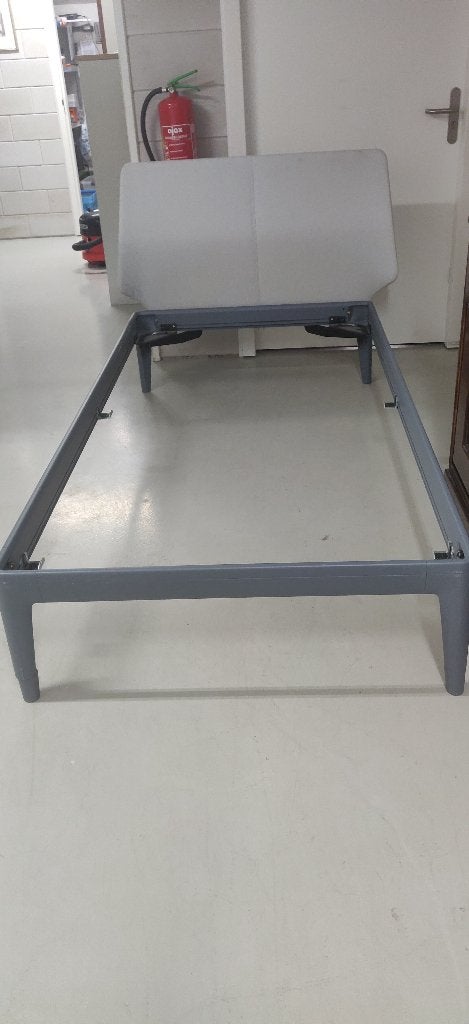 Auping Essential 100 x 200 incl. bedspiraal, Ophalen, Zo goed als nieuw, Metaal, Modern