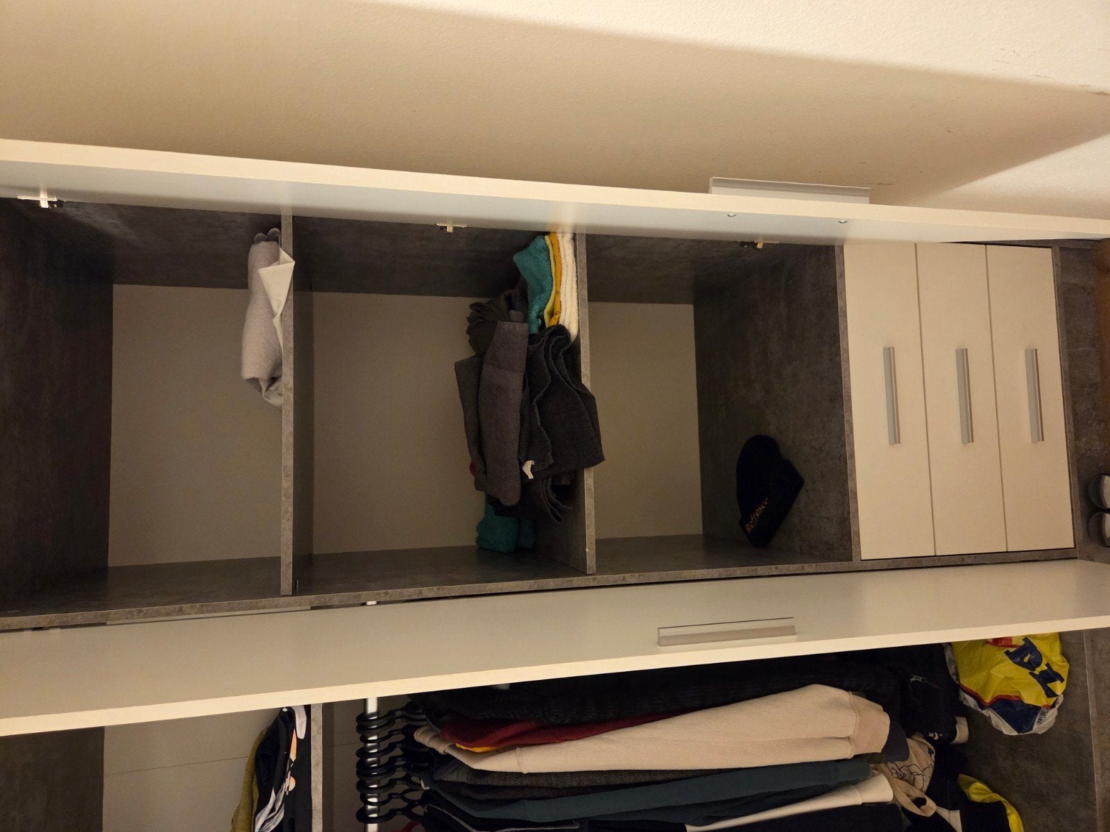 kledingkast te koop, 100 tot 150 cm, 200 cm of meer, Zo goed als nieuw, 25 tot 50 cm