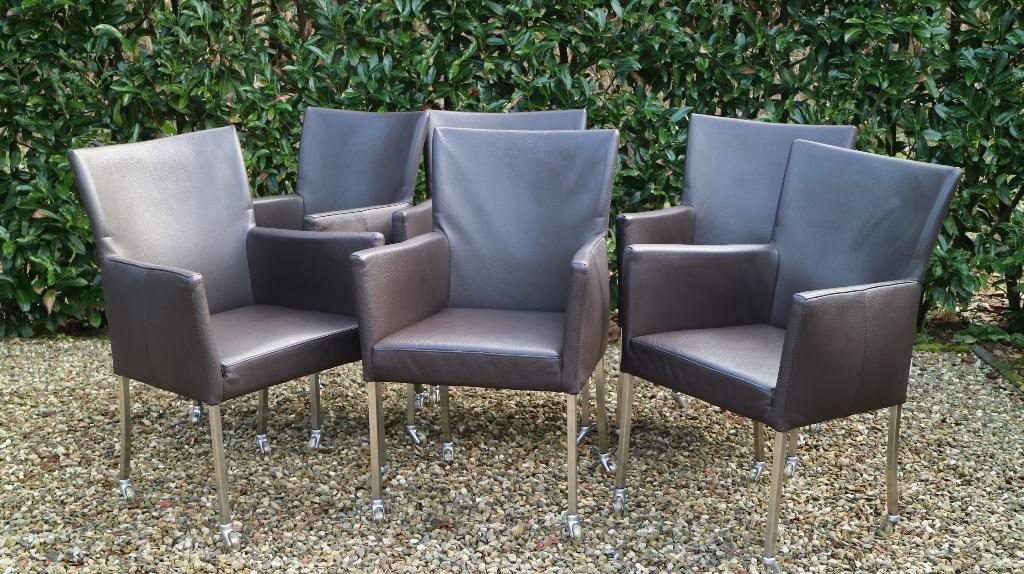 Bert Plantagie leren stoelen met wieltjes., Huis en Inrichting, Stoelen, Ophalen, Bruin, Leer, Zo goed als nieuw