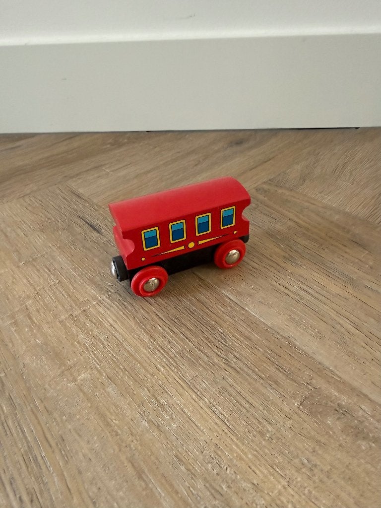 ZGAN rood vintage Brio houten trein wagon 33528 set 33054, Ophalen of Verzenden, Zo goed als nieuw