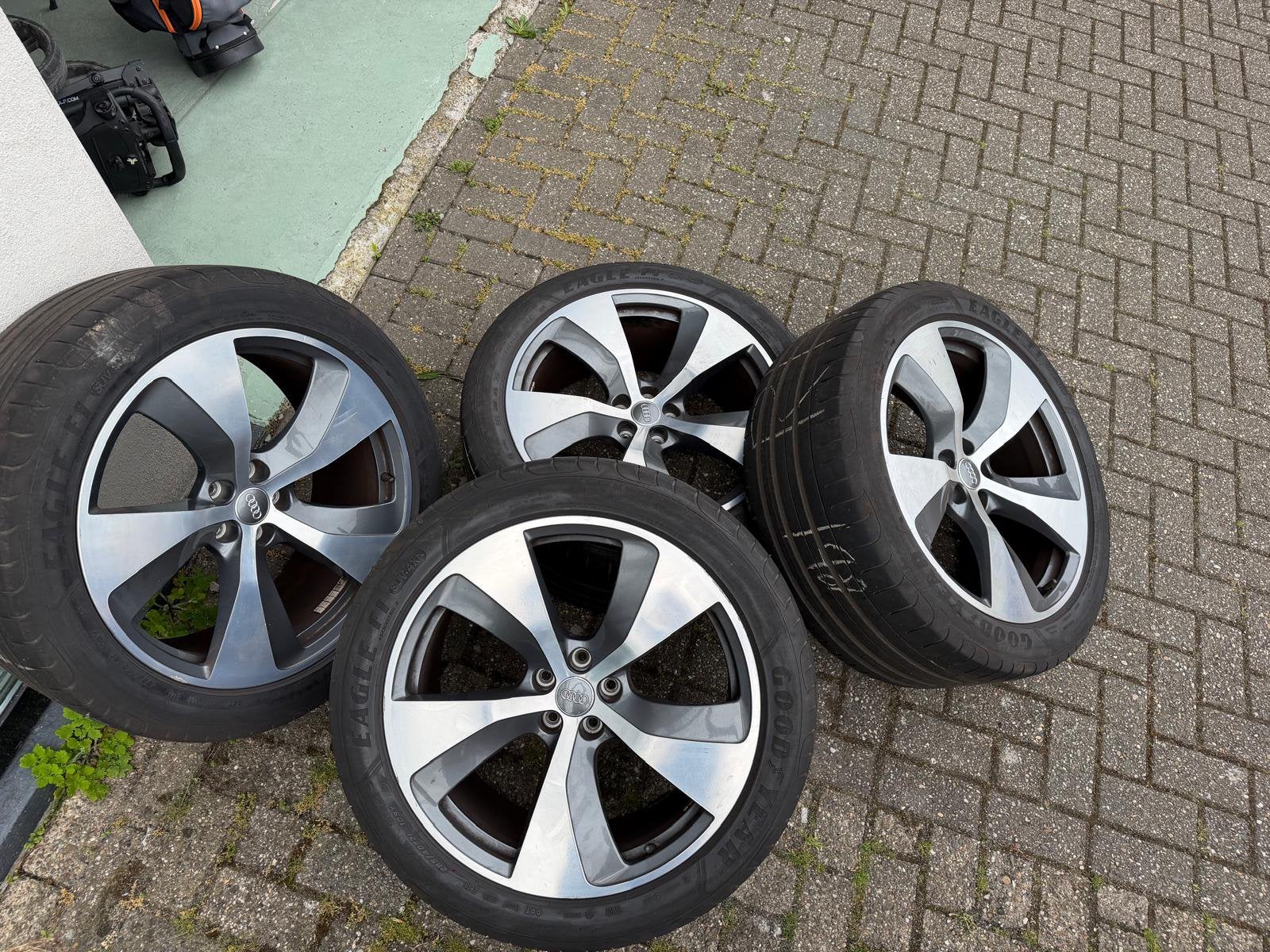 Q7 banden en velgen, Auto-onderdelen, Banden en Velgen, Ophalen, 285 mm, Banden en Velgen, Winterbanden