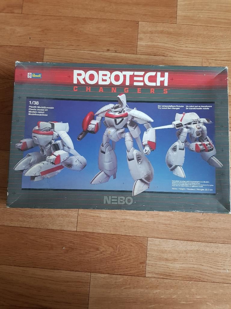 Revell robotech macross model kit jaren 80, Revell, Ophalen of Verzenden, Zo goed als nieuw, Groter dan 1:32