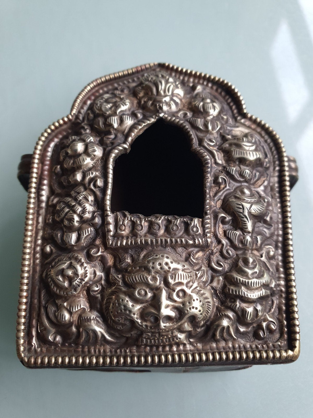 Chau Box  Tibet  9 cm Hoog, Ophalen of Verzenden, Zilver