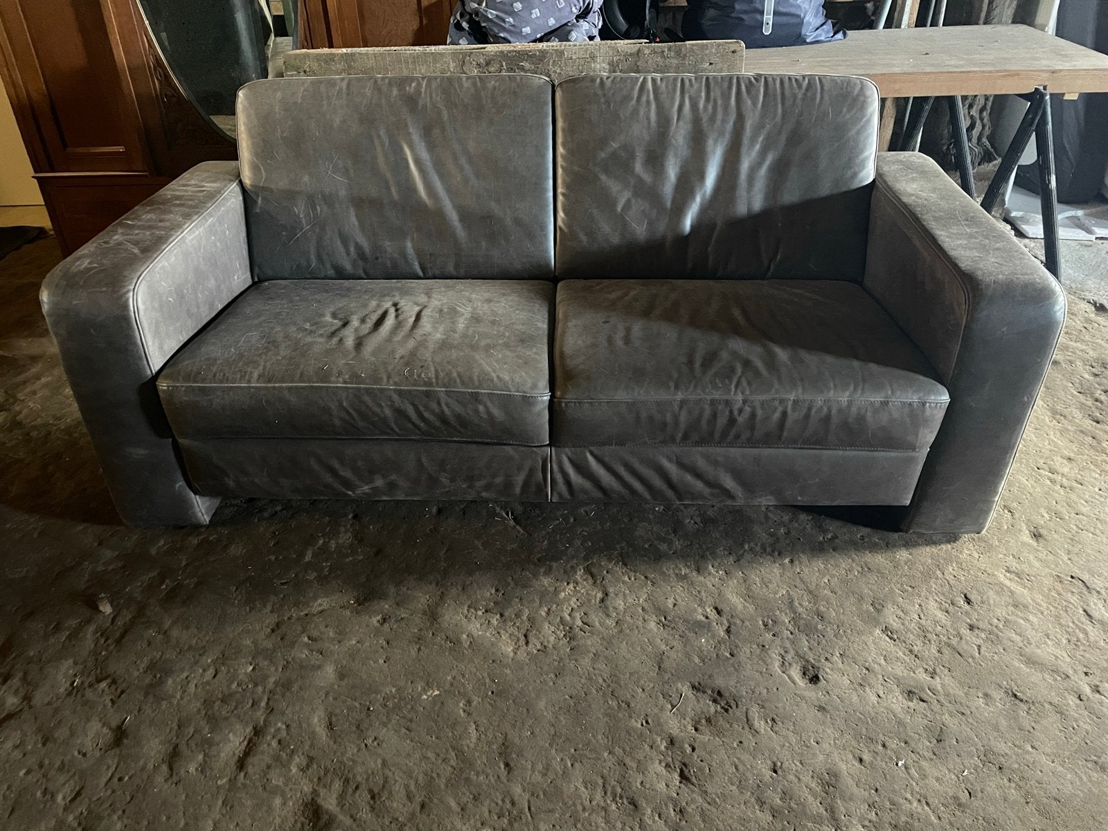 Comfortabele tweepersoonsbank van leer, Ophalen, Gebruikt, 150 tot 200 cm, Tweepersoons