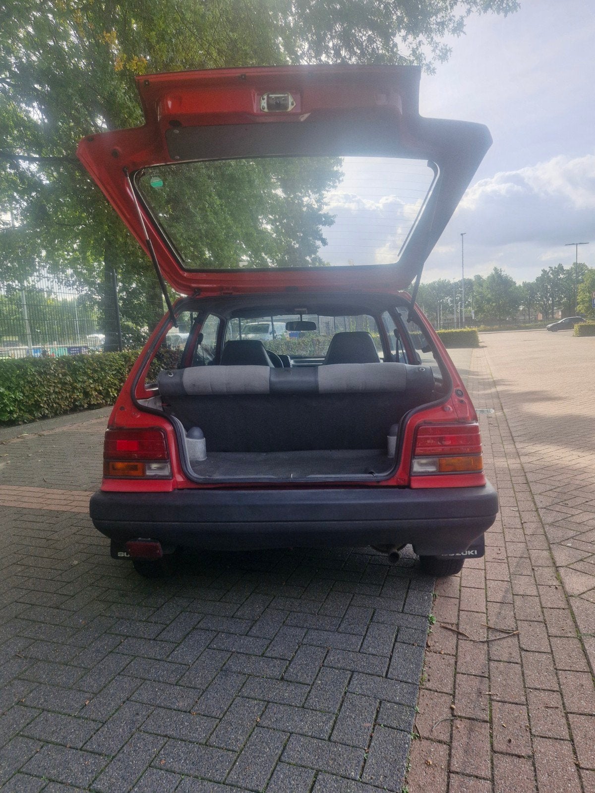 Suzuki Swift 1.0 GA AUT S6 1987 belastingvrij, foto 7