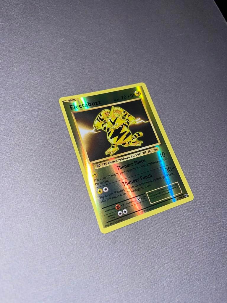 Pokemon - Electabuzz reverse holo Evolutions near mint, Ophalen of Verzenden, Nieuw, Losse kaart, Foil