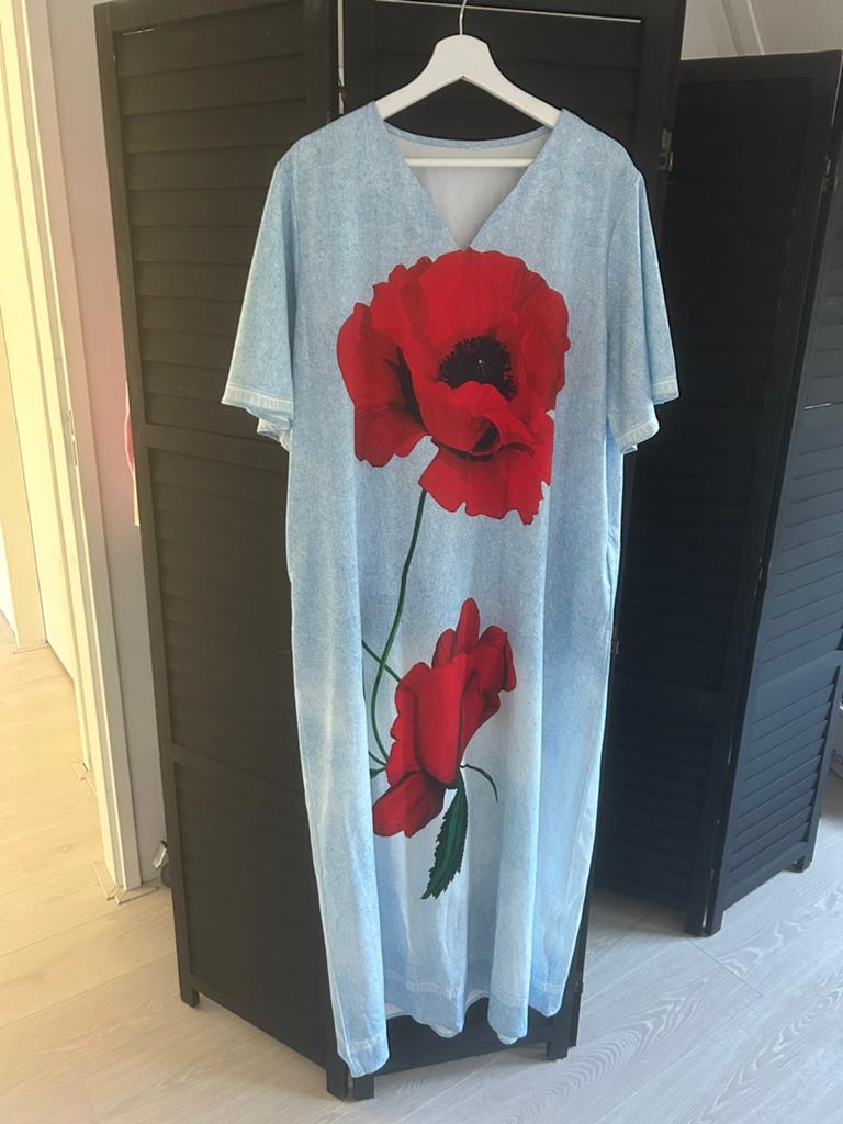 Lange zwierige zomerjurk met klaprozen!!, Kleding | Dames, Jurken, Maat 38/40 (M), Blauw, Ophalen of Verzenden, Zo goed als nieuw
