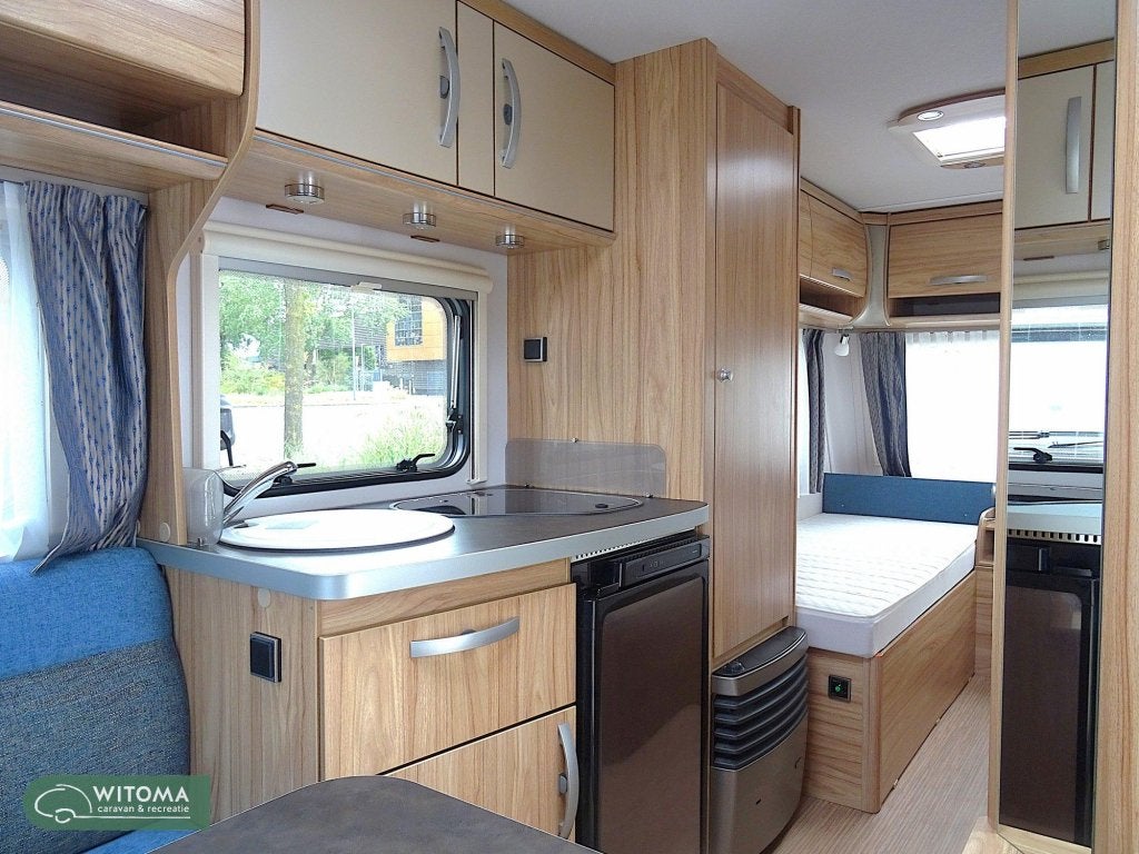 Eriba Nova Light 470 verko0cht, Caravans en Kamperen, Standaardzit, Schokbreker, Bedrijf, Tot en met 3