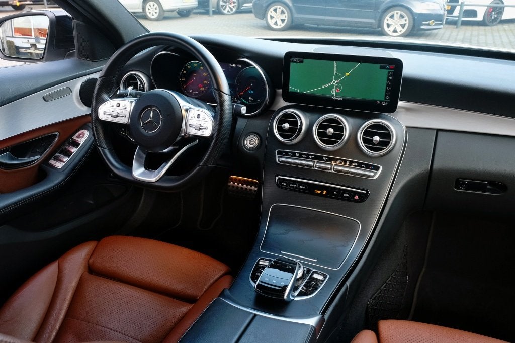 Mercedes-Benz C-Klasse 300 e AMG Line Pano, Leder, Origineel, Auto's, Automaat, Dealer onderhouden, Euro 6, 320 pk