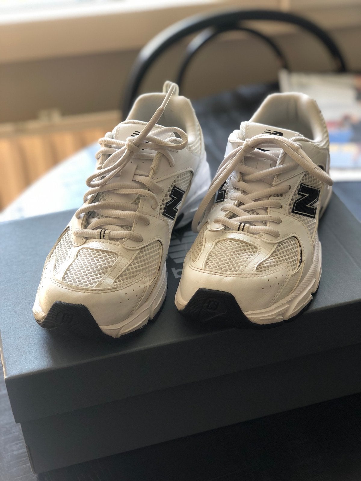 New Balance 530 Sneakers - Wit/Zwart, Kleding | Dames, Schoenen, Ophalen of Verzenden, Zo goed als nieuw, Wit, Sneakers of Gympen