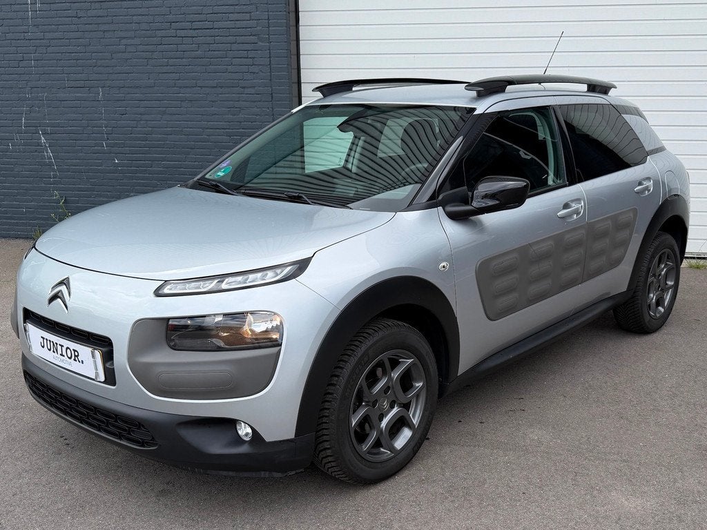 Citroen C4 Cactus 1.2 PureTech Shine DEALERONDERHOUDEN/CAMER, Voorwielaandrijving, Stof, 1199 cc, 995 kg