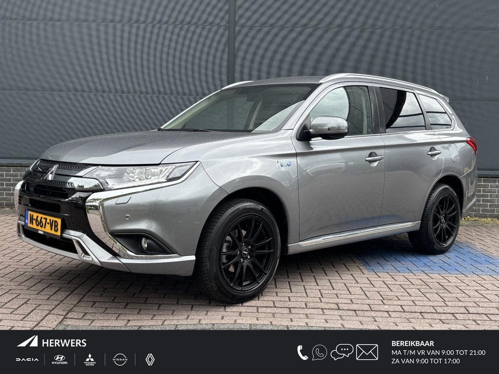 Mitsubishi Outlander 2.4 PHEV Pure / Afneembare Trekhaak / A