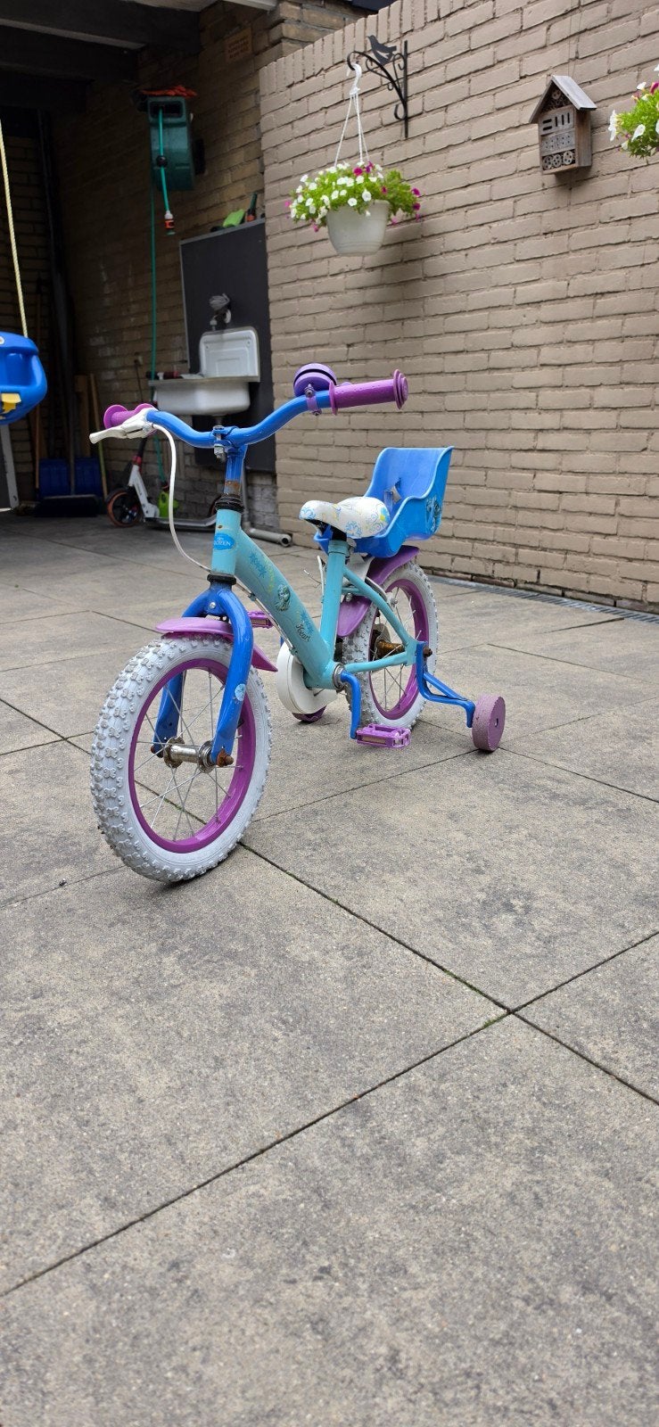 Kinderfiets Frozen met zijwieltjes en poppenzitje, Ophalen, Gebruikt, Minder dan 16 inch, Zijwieltjes