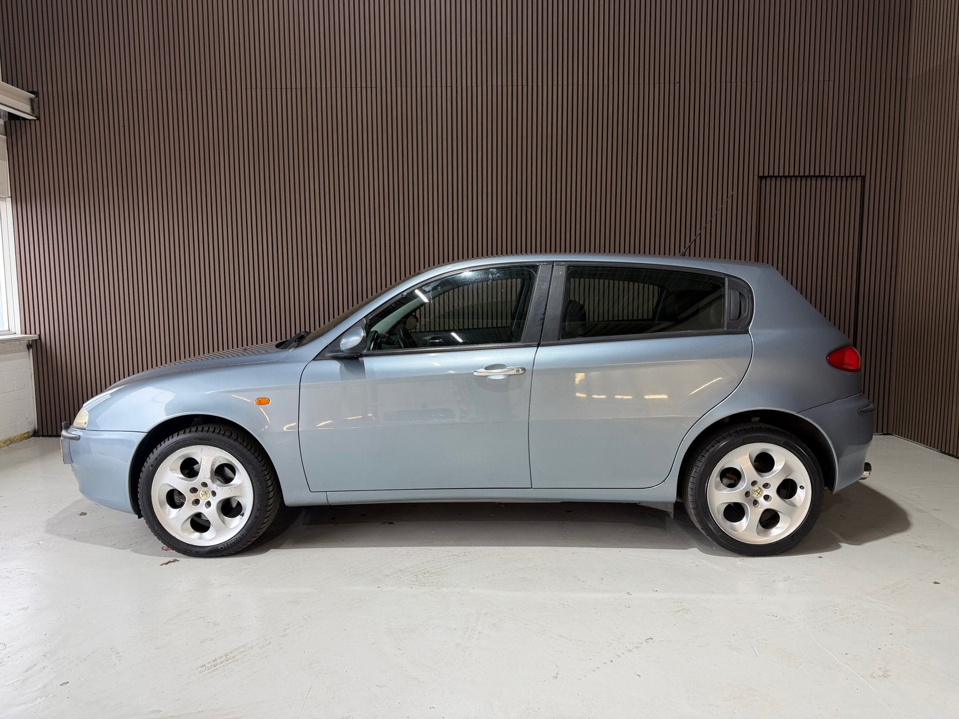 Alfa Romeo 147 1.6 T.Spark Edizione Limitata LEER CLIMA Nieu, Voorwielaandrijving, Gebruikt, 4 cilinders, Bedrijf