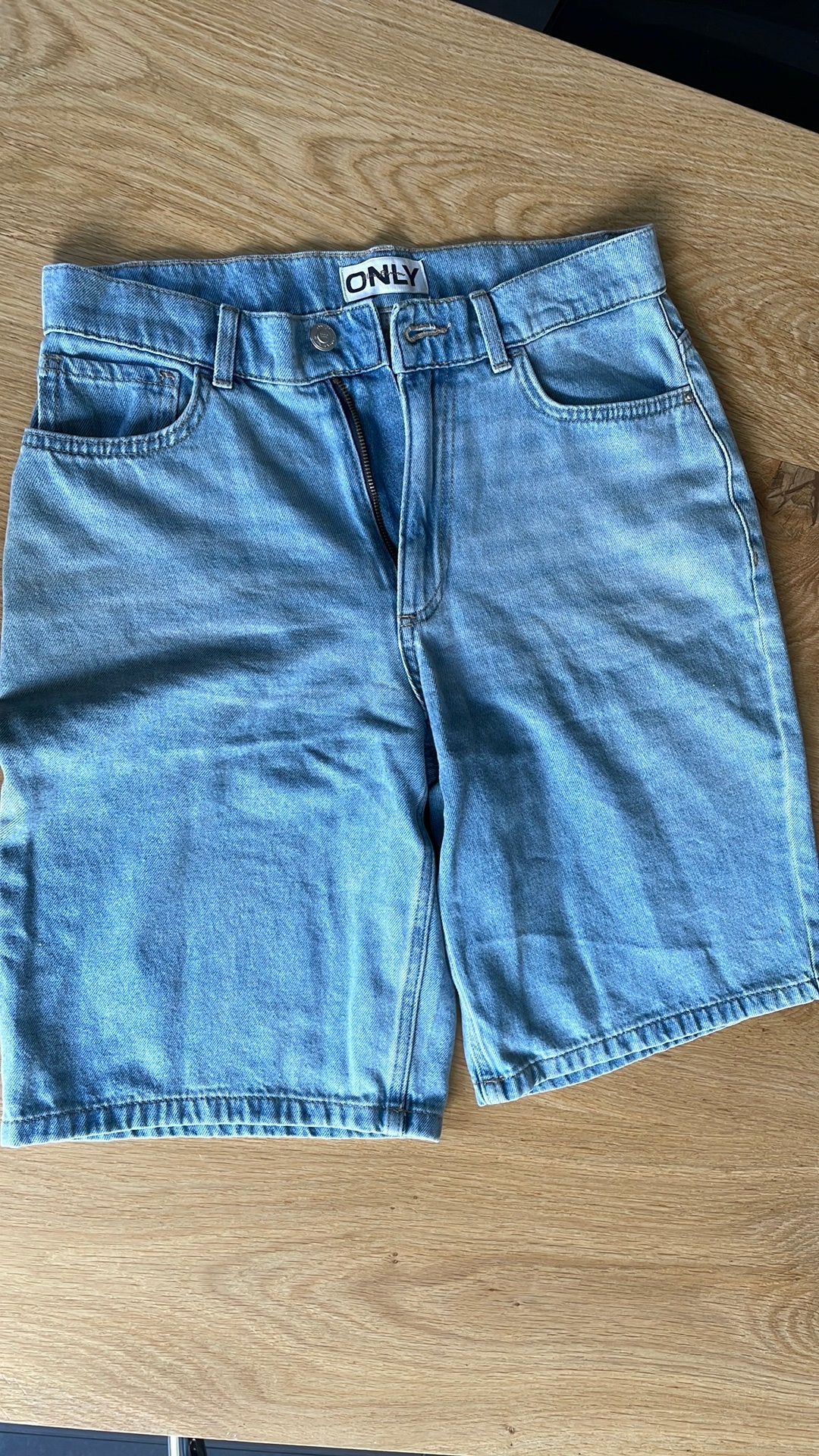Only jeans short boven knie lblauw maat S 36 zgan, Ophalen of Verzenden, Zo goed als nieuw, Blauw, W36 - W38 (confectie 52/54)