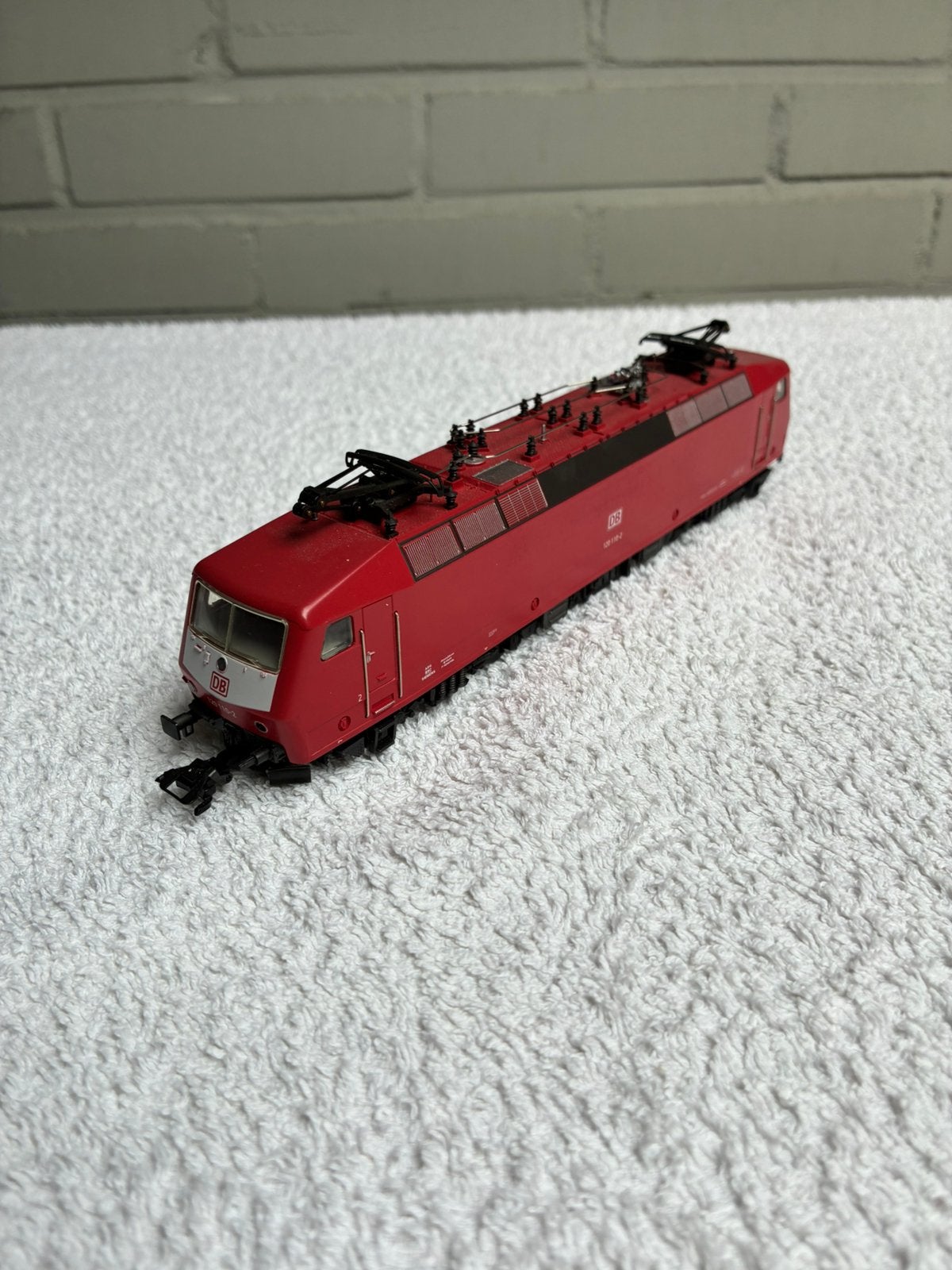 Marklin HO 3353 BR 120 110-2 DB rood, Wisselstroom, Locomotief, Ophalen of Verzenden, Zo goed als nieuw