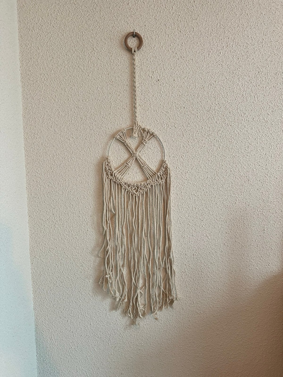 Handgemaakte Macramé Wandhanger, Beige, Textiel, Ophalen of Verzenden, Zo goed als nieuw