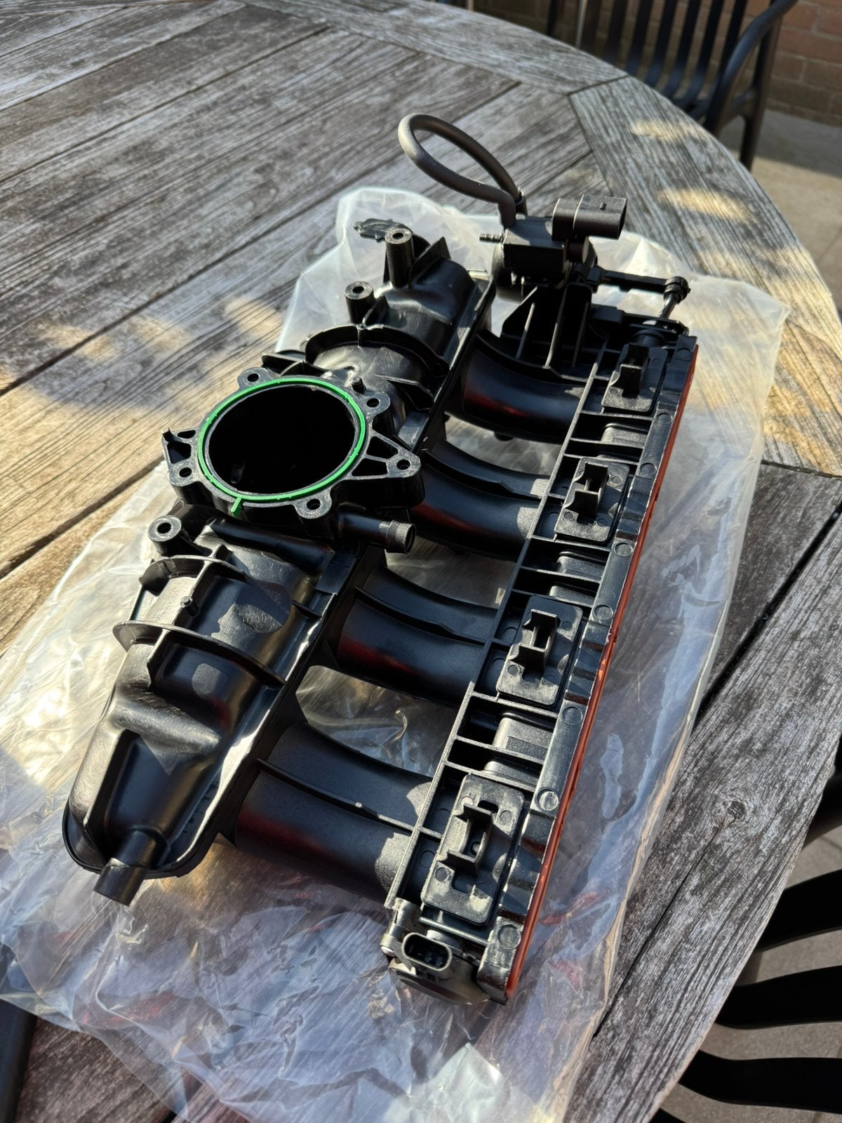 Inlaatspruitstuk VAICO V10-6770 voor Audi A5, Ophalen, Nieuw