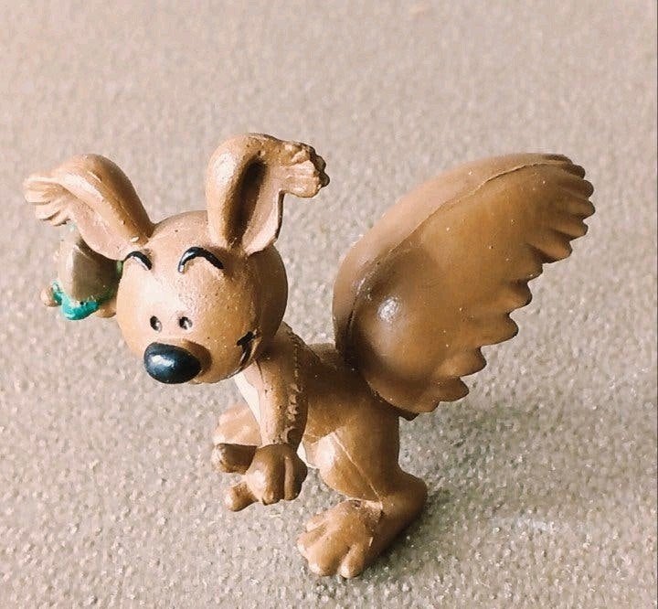 🐿️Spirou-Spip de eekhoorn  Robbedoes 1994 Dupuis T&T, Verzamelen, Verzenden, Guust of Robbedoes, Zo goed als nieuw, Beeldje of Figuurtje