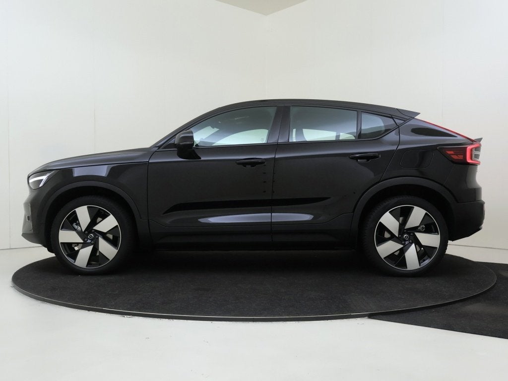 Volvo C40 Extended Ultimate Dark 82 kWh | Stoelverwarming |, Auto's, Volvo, 12 maanden, 82 kWh, Zwart, Origineel Nederlands