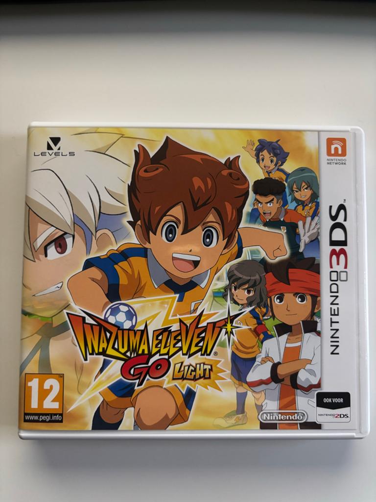 Inazuma Eleven Go Light - Nintendo 3DS (Zo goed als nieuw), Spelcomputers en Games, Games | Nintendo 2DS en 3DS, Online, 1 speler