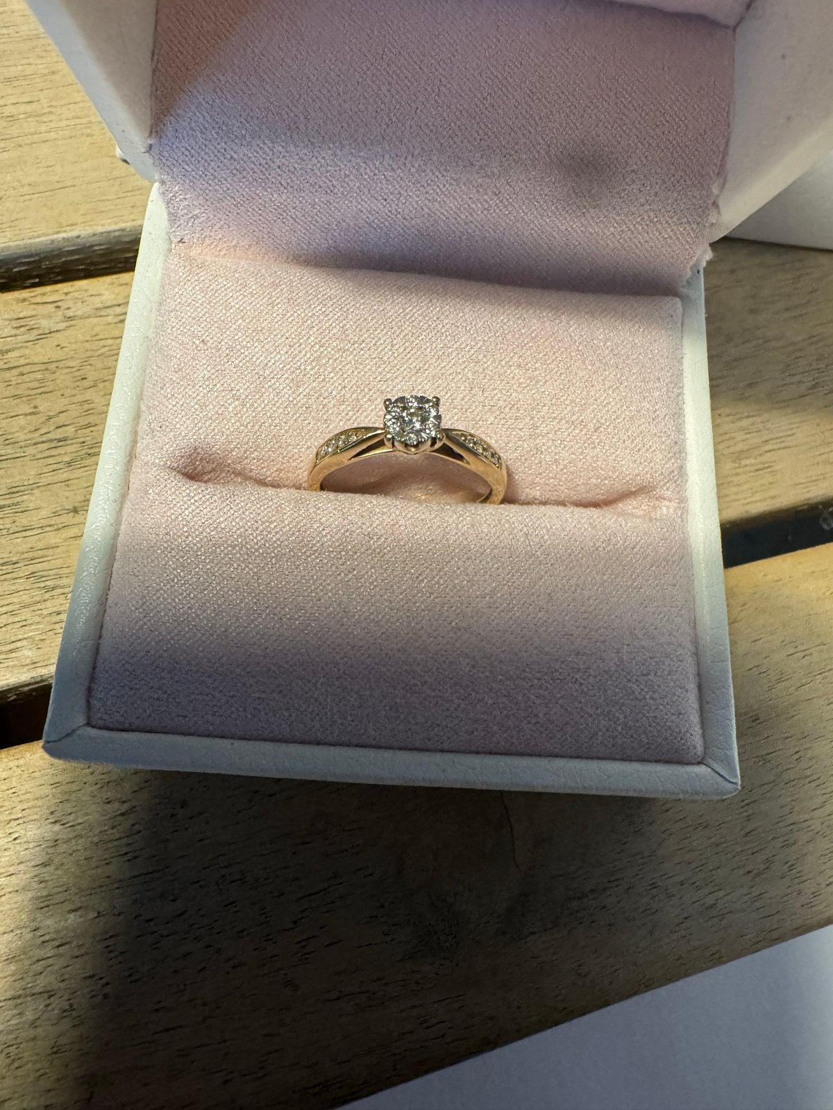 Trouwring 0,2 ct diamant 14k geelgoud - Zo goed als nieuw, Sieraden, Tassen en Uiterlijk, Ringen, Ophalen of Verzenden, Zo goed als nieuw