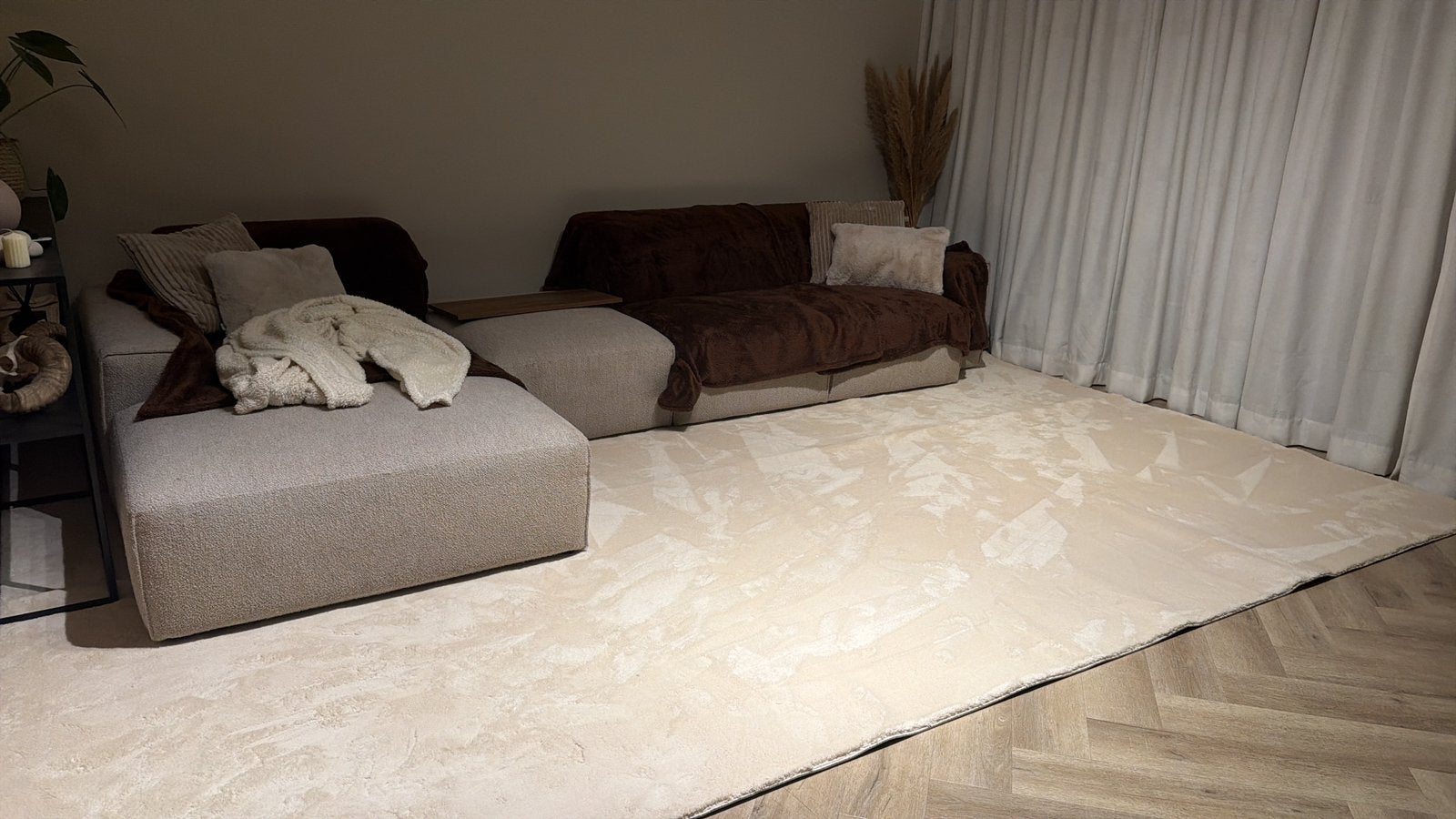 Mega zacht beige vloerkleed BEPERKTE VOORRAAD, Beige, Nieuw, Ophalen of Verzenden, 200 cm of meer