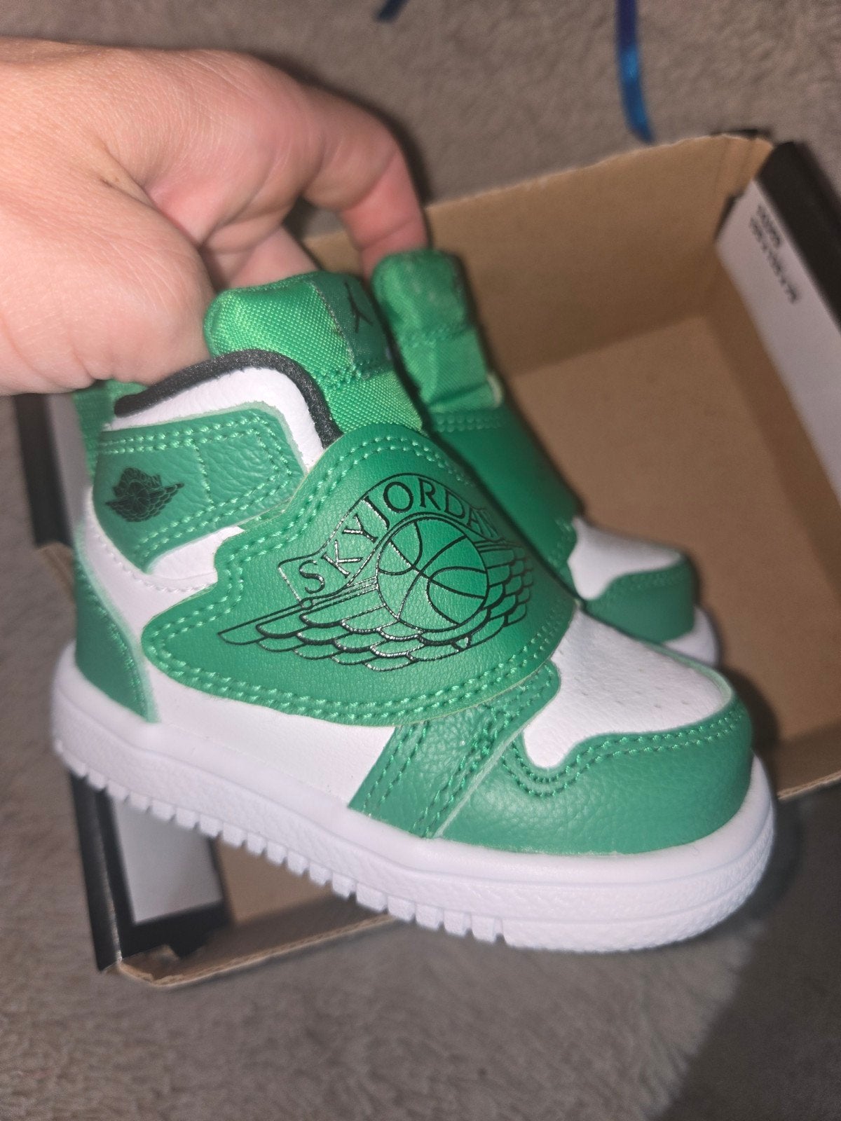 Nike air Jordans maat 19,5 NIEUW, Jongetje of Meisje, Nieuw, Ophalen of Verzenden, Nike Air Jordan