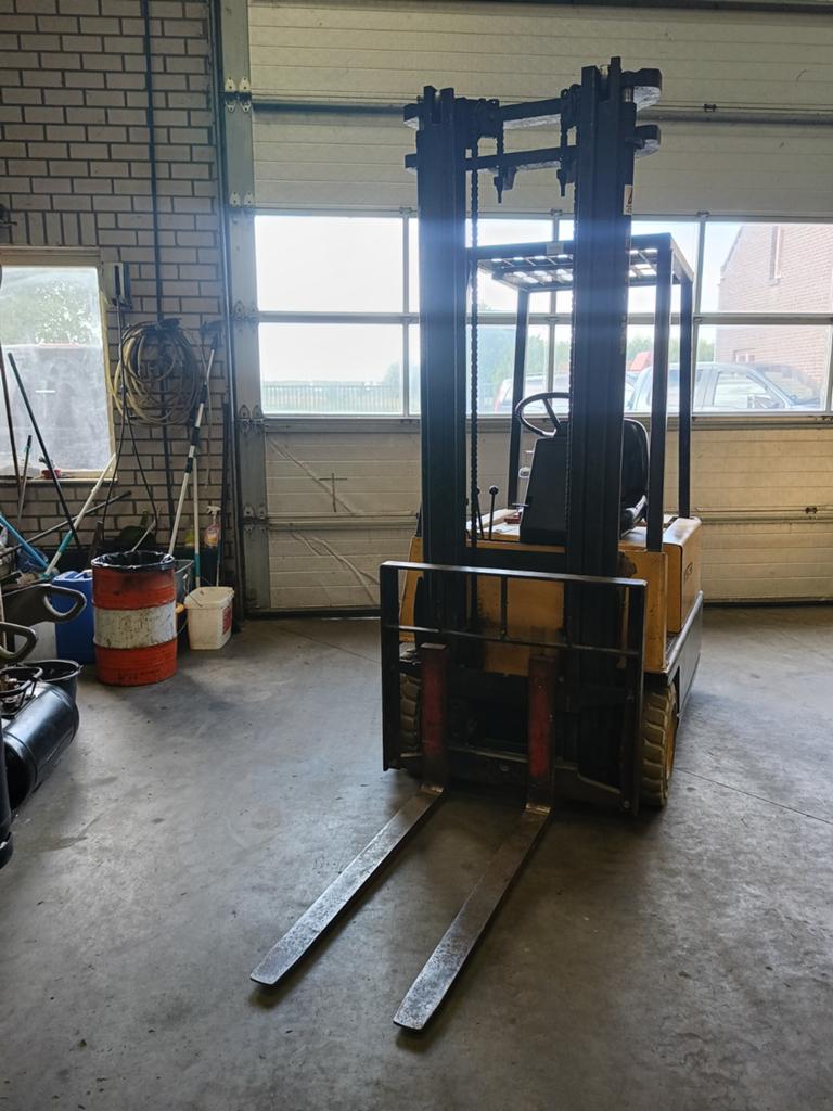 Hyster heftruck 1.5t, Ophalen