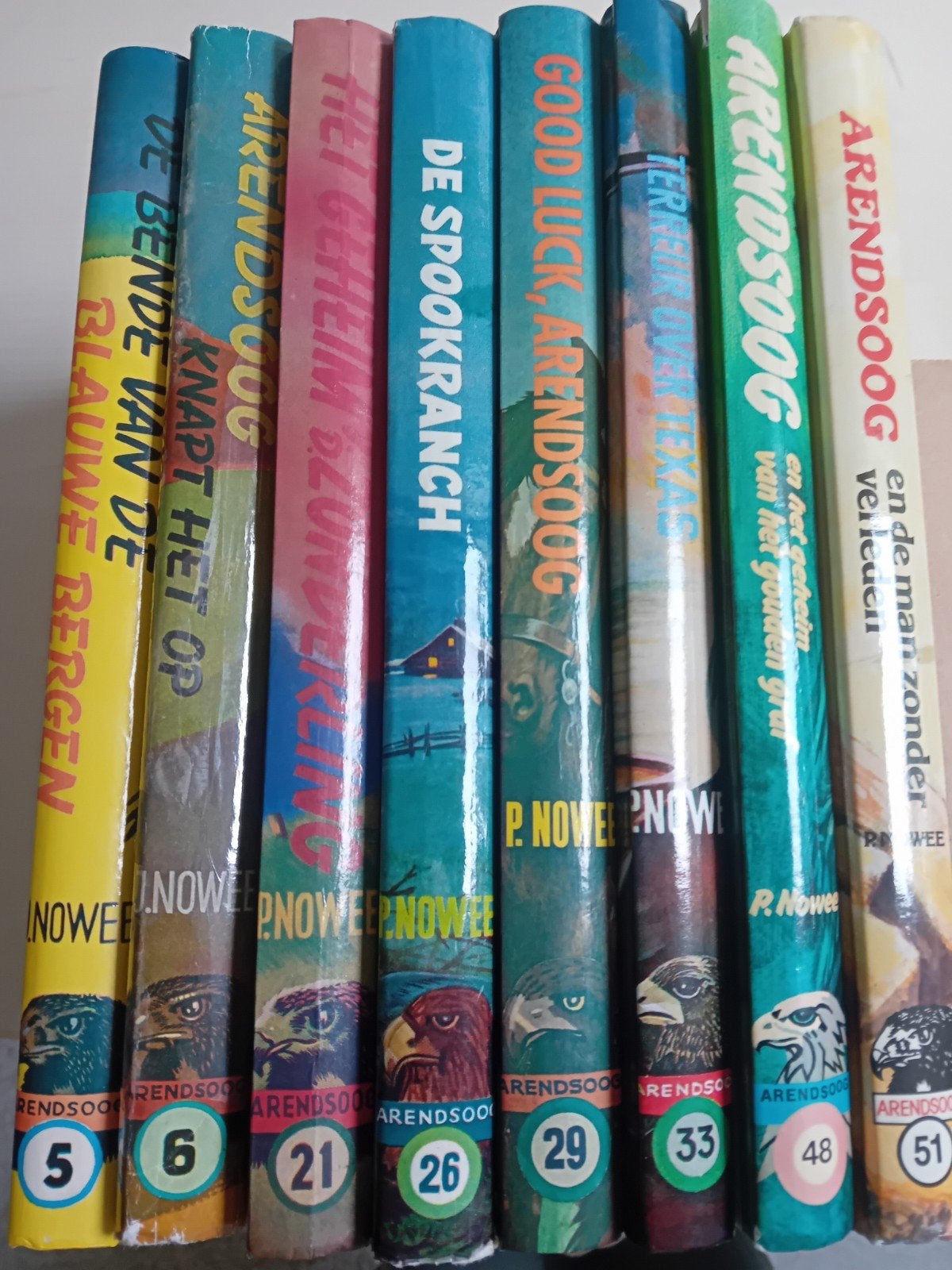 Arendsoog Boeken - Nrs. 5, 6, 21, 26, 29, 33, 48, 51, Boeken, Ophalen, Gelezen, P. Nowee, Fictie algemeen