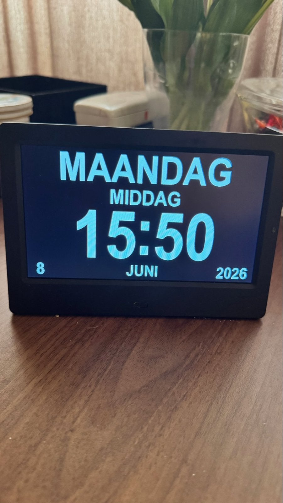 Digitale Dementieklok / Ouderenklok - Dag, Tijd, Datum, Huis en Inrichting, Ophalen, Nieuw, Digitaal, Wekker of Tafelklok