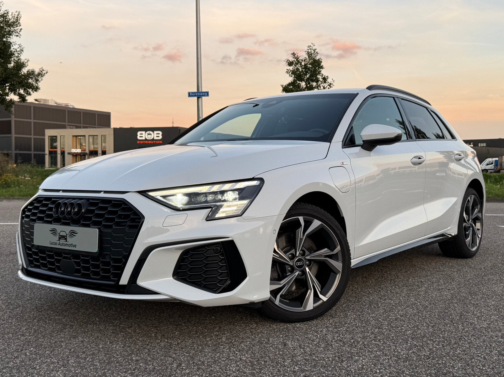 Audi A3 40TFSIe S-Edition/ Matrix-LED/ B&O / Trekhaak afneem, Auto's, Dealer onderhouden, 4 cilinders, Geheel digitaal combi-instrument