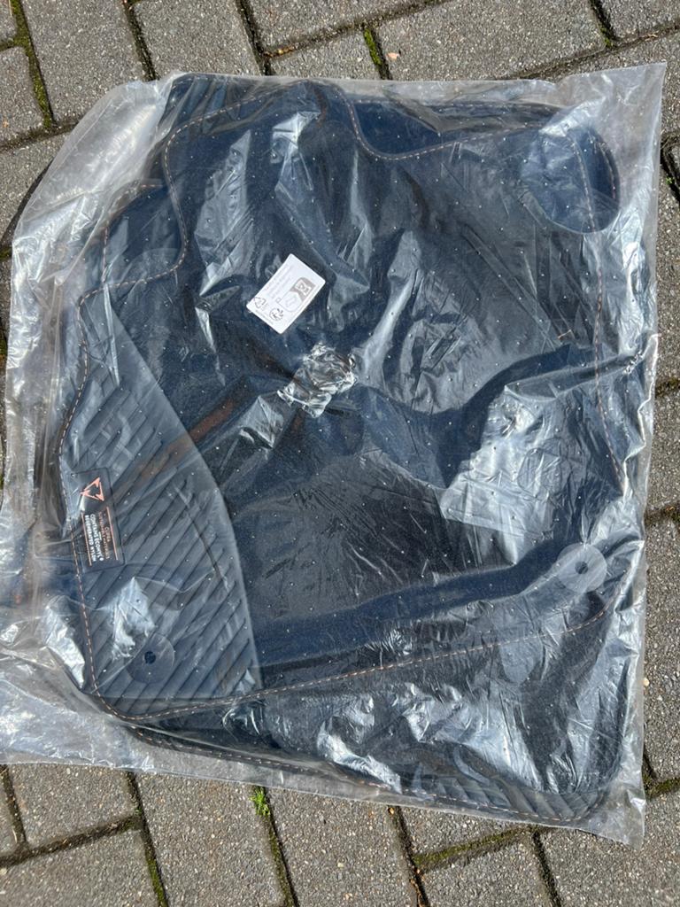 Te koop nieuwe cupra matten, Ophalen of Verzenden, Nieuw