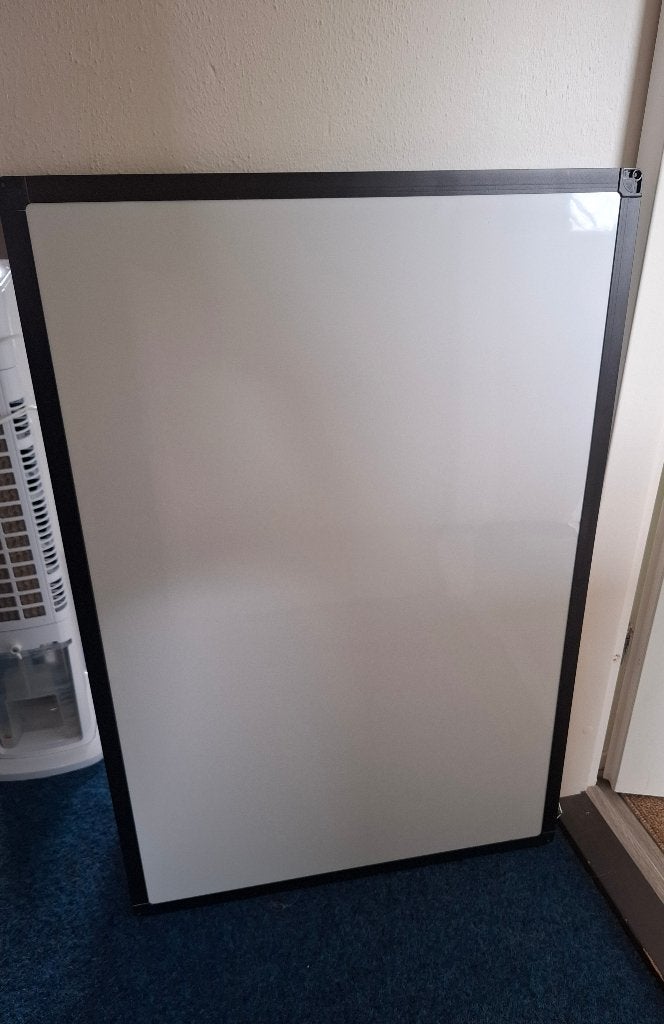 White board met stif en wisborstel, Ophalen, Zo goed als nieuw, Whiteboard
