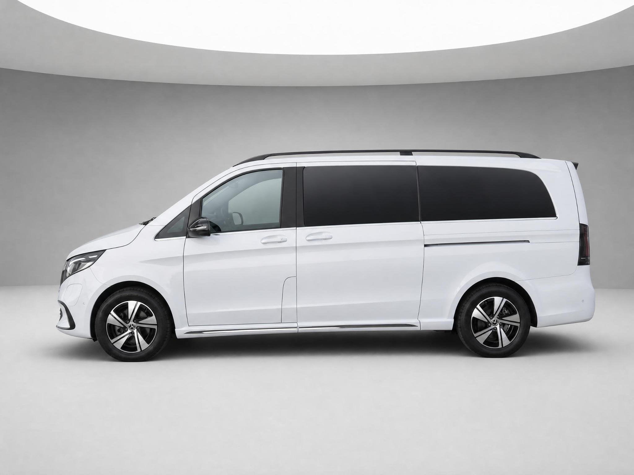 Mercedes-Benz EQV 300 L3 90 kWh | Burmester | Rijassistentie, Auto's, Bestelauto's, Gebruikt, Zwart, Automatische klimaatregeling