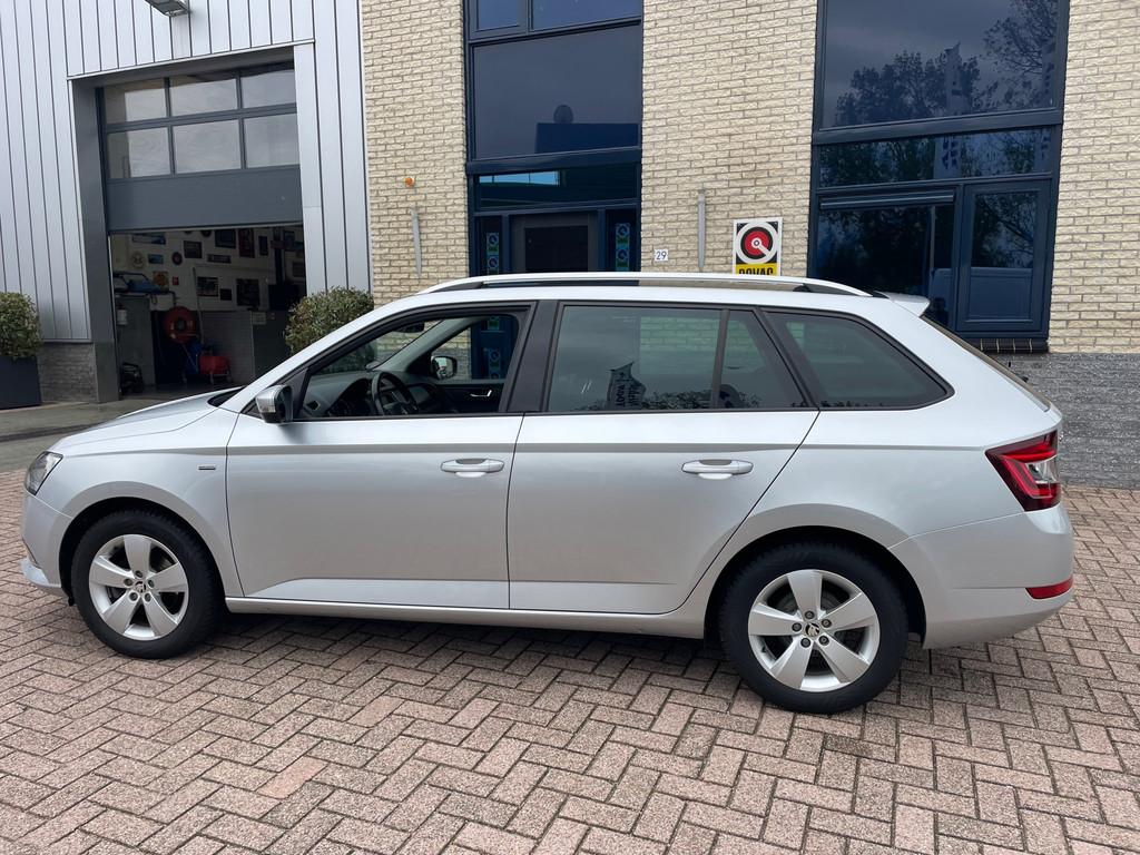 Skoda Fabia Combi 1.0 TSI Clever- Pano-nav-trekhaak, Voorwielaandrijving, Gebruikt, Euro 6, 49 €/maand