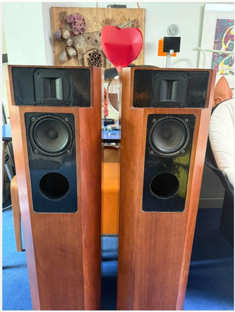 2x Elipson 1303 Foster Tweeter Noten fineer, Stereo speakers, Zo goed als nieuw, Minder dan 60 watt, Ophalen