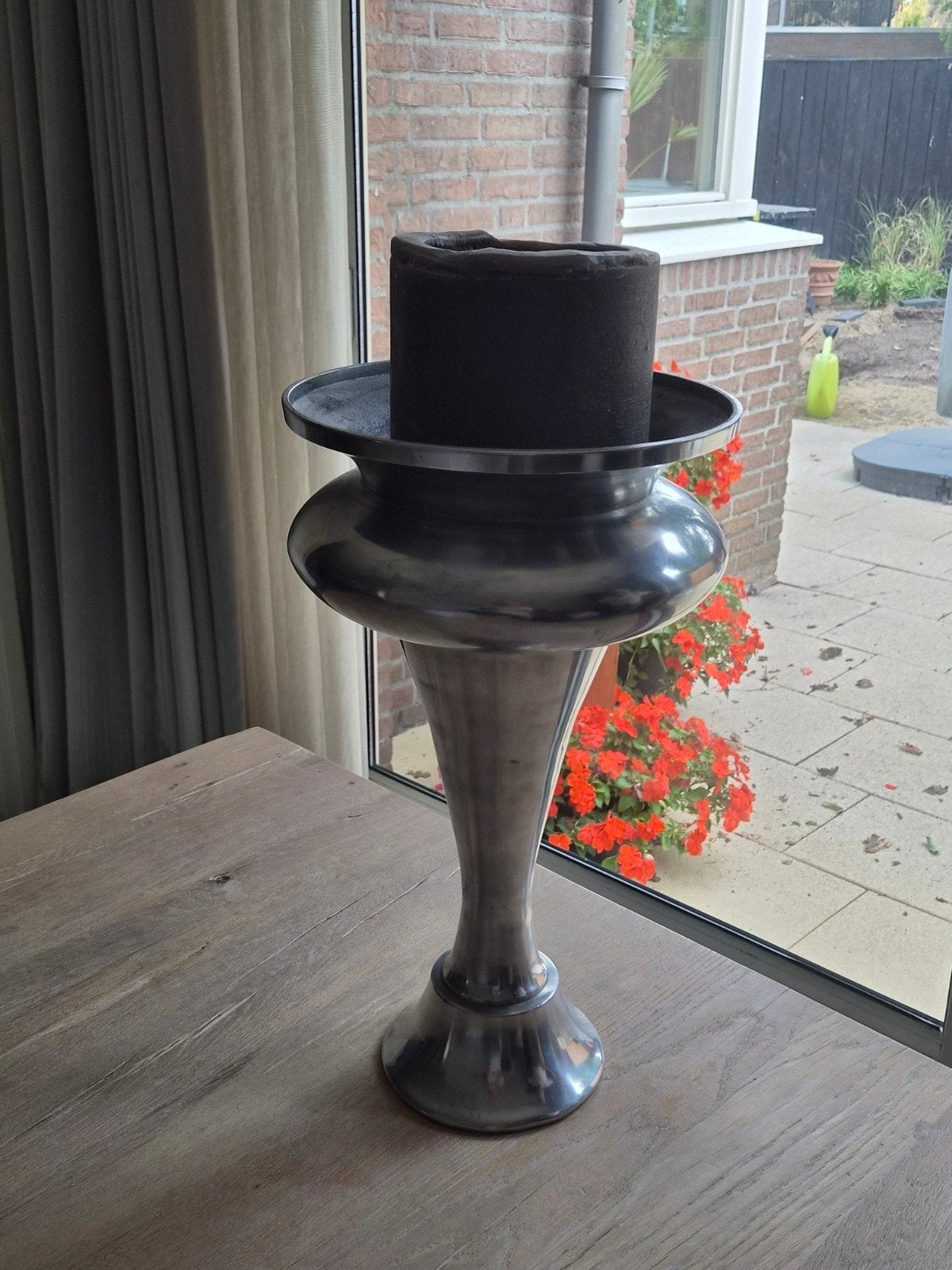 Kandelaar, Ophalen, Zo goed als nieuw