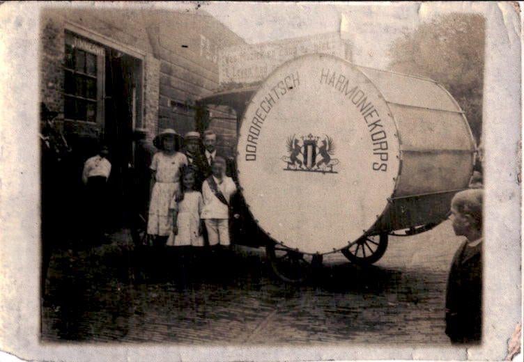 Dordrecht - Harmonielorps - foto - 1900, Verzenden, Voor 1920, Zuid-Holland