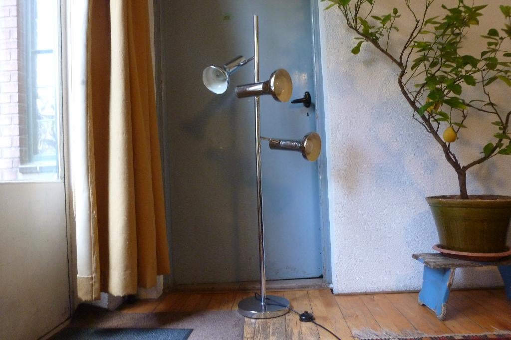 VLOERLAMP,SIXTIES,ZEVENTIES,POP,MID-CENTURY,VINTAGE, Gebruikt, POP,MID-CENTURY,SIXTIES,ZEVENTIES, Ophalen of Verzenden, Metaal