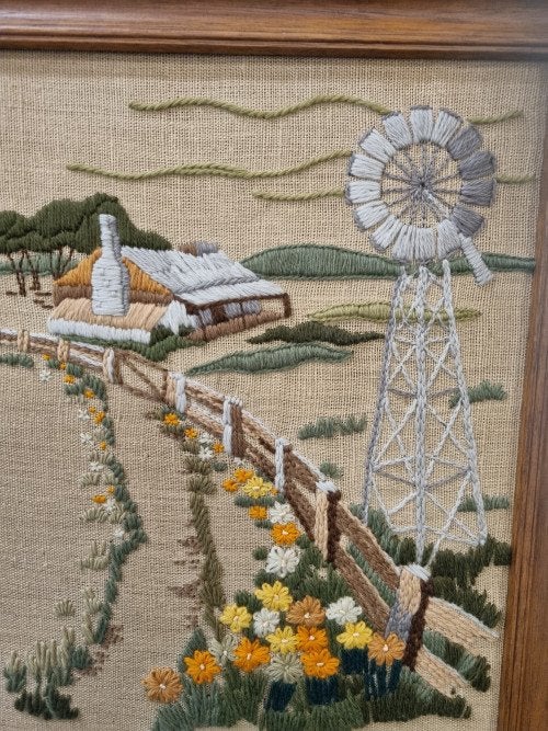 schilderij geborduurd met huis en bloemen, Ophalen of Verzenden, 'T Olde Gre-j, Info@toldegrej.nl, Endepoelstraat 20f Didam