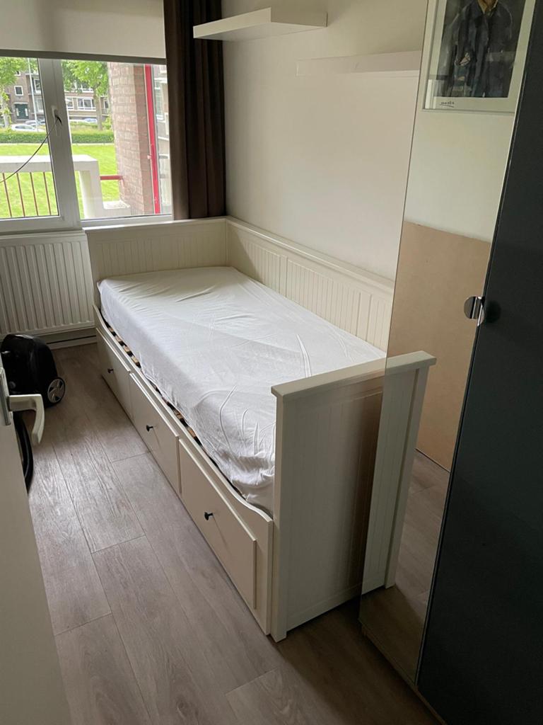 Ikea hemnes bedbank, Huis en Inrichting, Slaapkamer | Bedden, Ophalen, Gebruikt, Wit, Tweepersoons