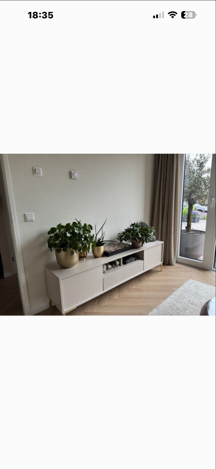 Stijlvol Beige TV Meubel met Gouden Pootjes - 180cm, 150 tot 200 cm, Ophalen of Verzenden, Zo goed als nieuw, Minder dan 100 cm