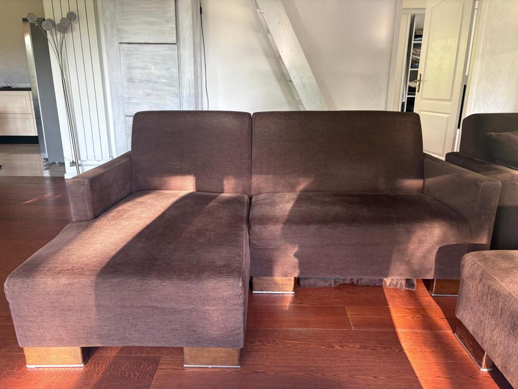 Goossens Stevig bruin Bankstel met Poef en fauteuil, Ophalen of Verzenden, Zo goed als nieuw, Stof