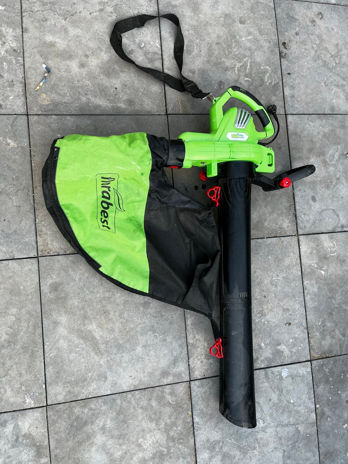 Florabest FLS 3000 B3 bladzuiger, Tuin en Terras, Ophalen, Gebruikt, Handgedragen, Met opvangzak