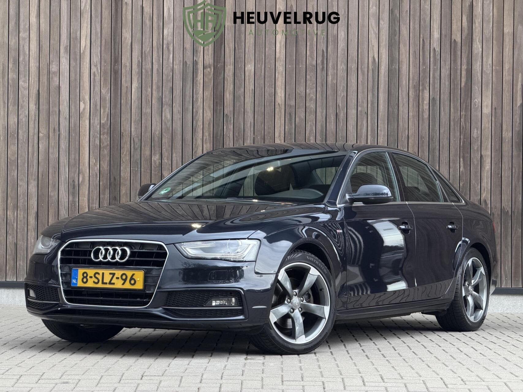 Audi A4 Limousine 1.8 TFSIe S-Edition | XENON | NAP | GOED O, Voorwielaandrijving, Stof, Gebruikt, 4 cilinders