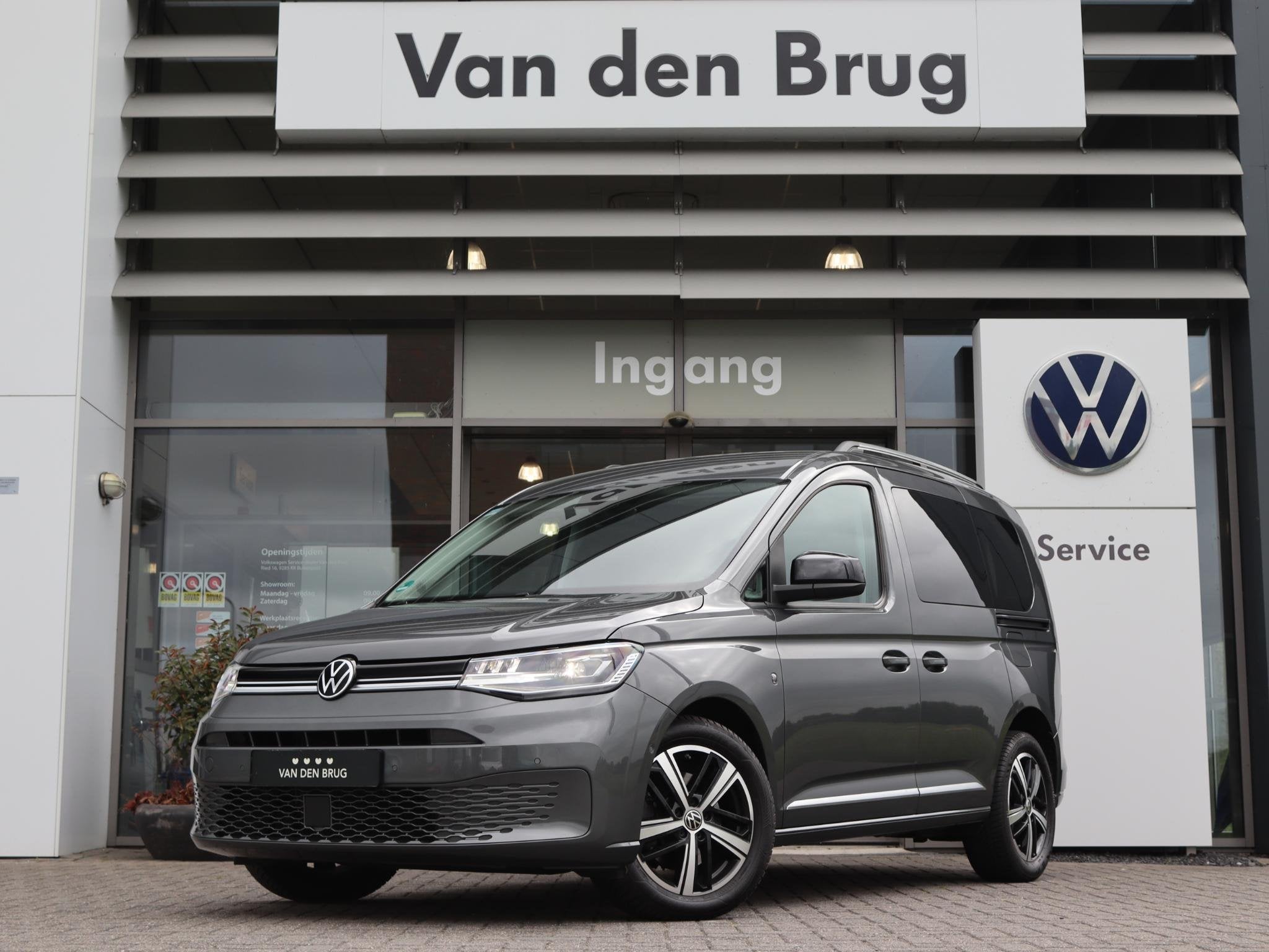 Volkswagen Caddy 1.5 TSI 114 pk DSG Style 5p | Trekhaak | Na, Stof, 4 cilinders, Zilver of Grijs, Automatische klimaatregeling