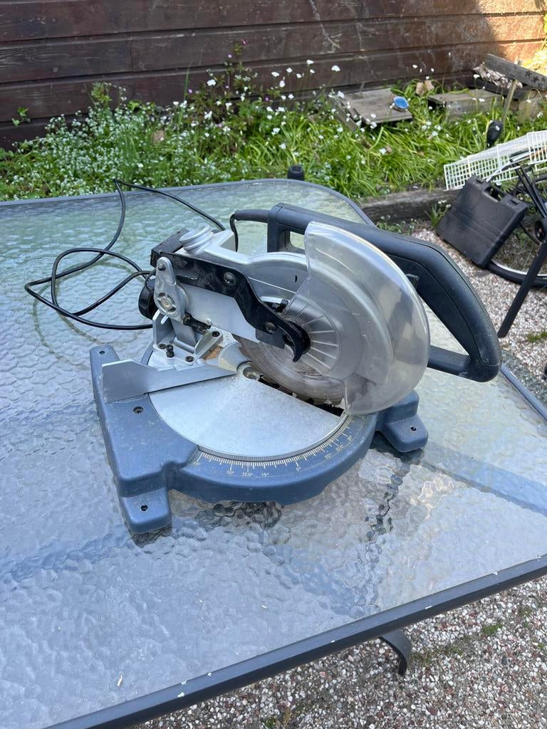 Afkortzaag - Gebruikt maar functioneel, Ophalen, 70 mm of meer, Zo goed als nieuw, Afkortzaag