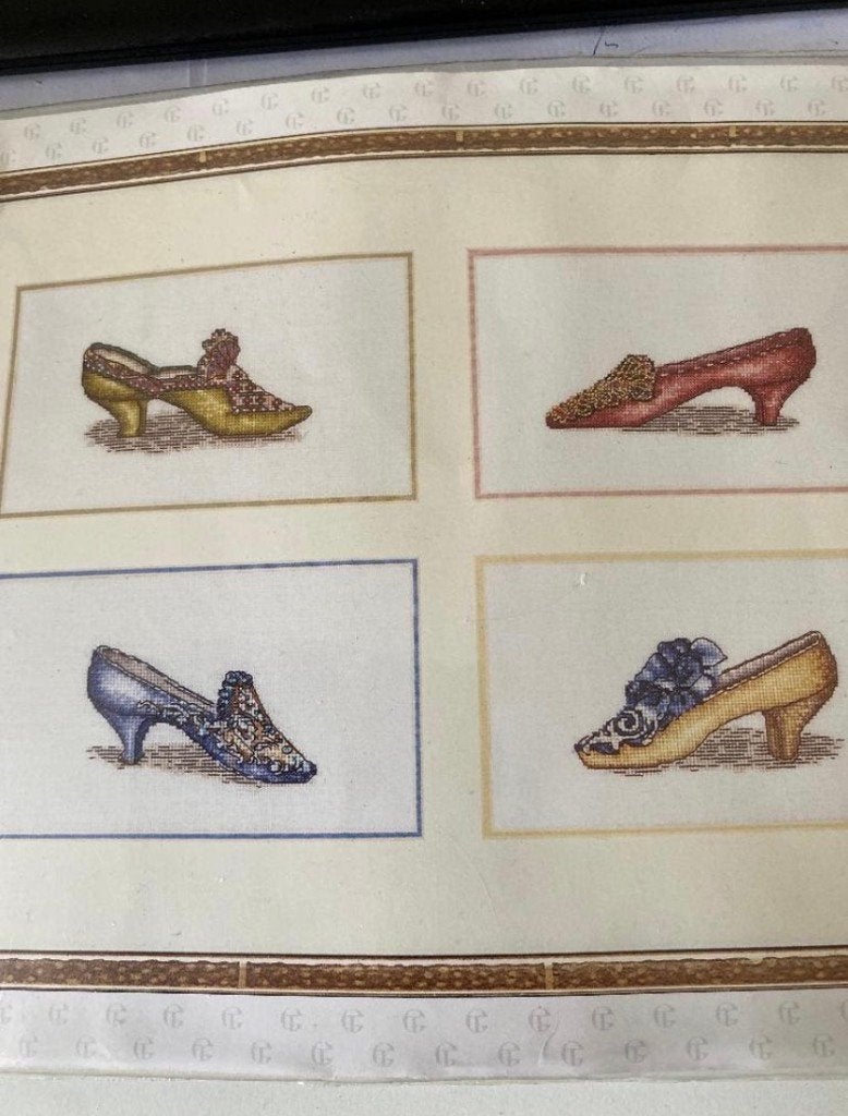 BORDUURPAKKET THEA GOUVERNEUR 3023 SCHOENTJES, Verzenden, Nieuw, Handborduren, Borduurpakket